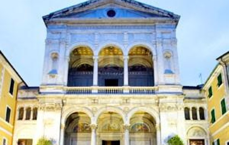 Appartamento in vendita a Massa