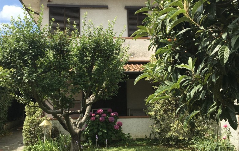 Bifamiliare in vendita a Pietrasanta