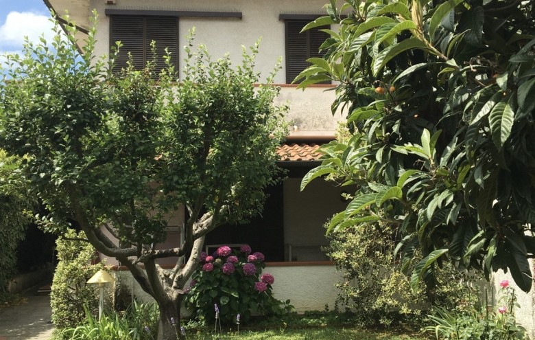 Bifamiliare in vendita a Pietrasanta