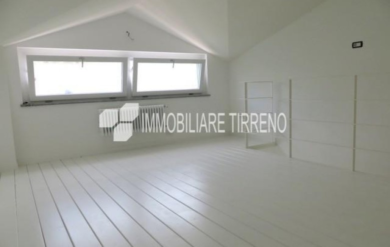 Villa singola in vendita a Montignoso