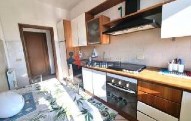 Appartamento in vendita a Viareggio