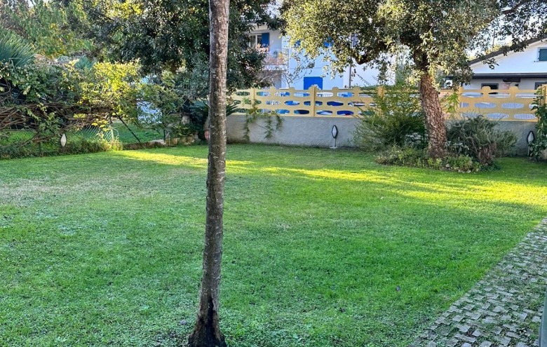 Villa singola in vendita a Massa