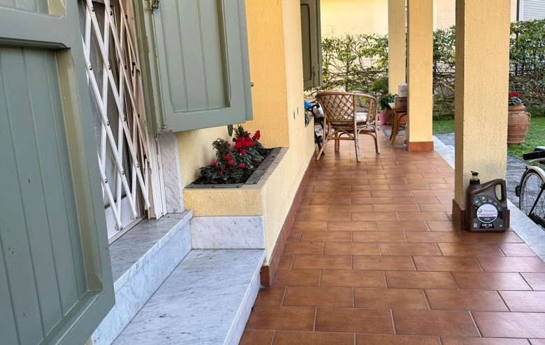 Villa singola in vendita a Massa