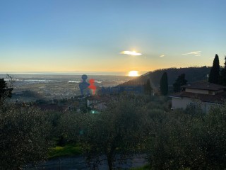 Bifamiliare in vendita a Corsanico