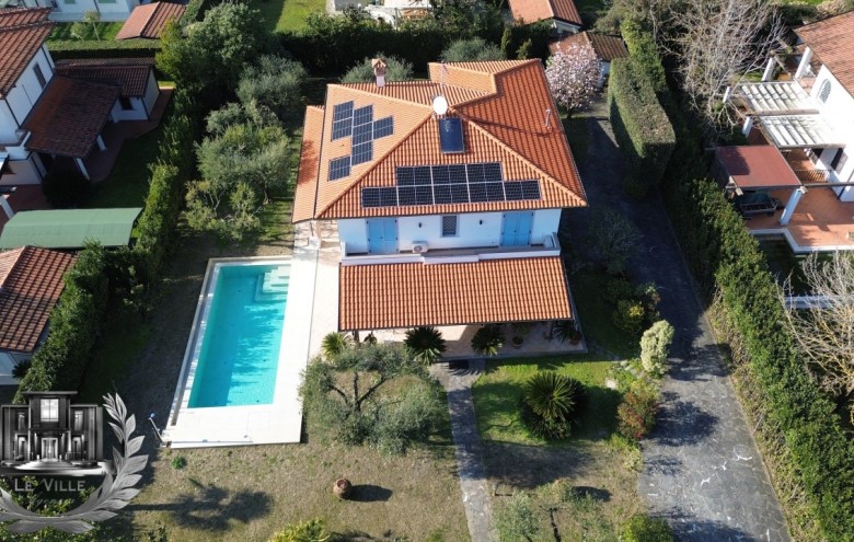 Villa singola in affitto a Pietrasanta