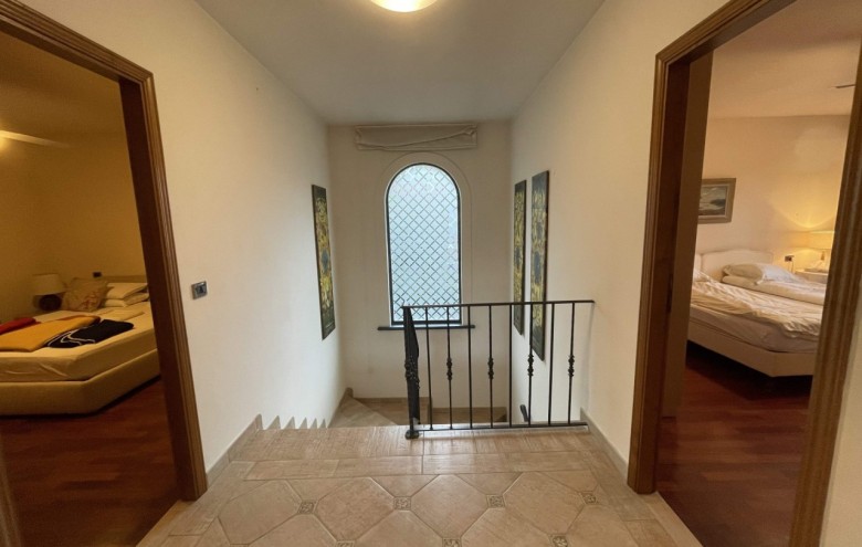 Villa singola in affitto a Pietrasanta