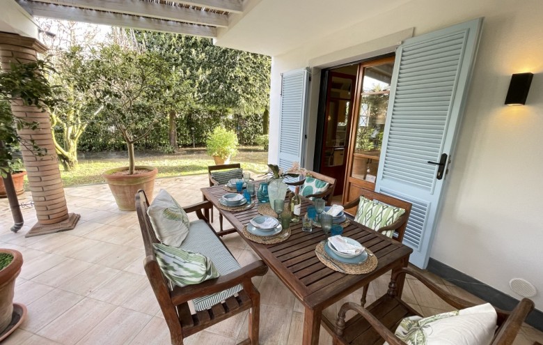 Villa singola in affitto a Pietrasanta