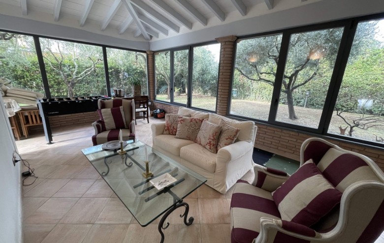 Villa singola in affitto a Pietrasanta