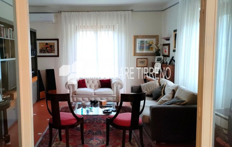 Capannone in vendita a Massa