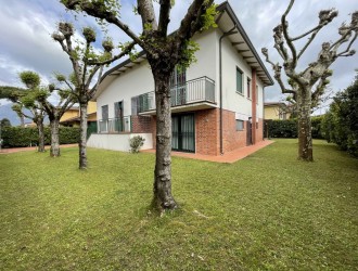 Villa singola in vendita a Marina di Pietrasanta