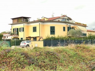Appartamento in vendita a Marina di Massa