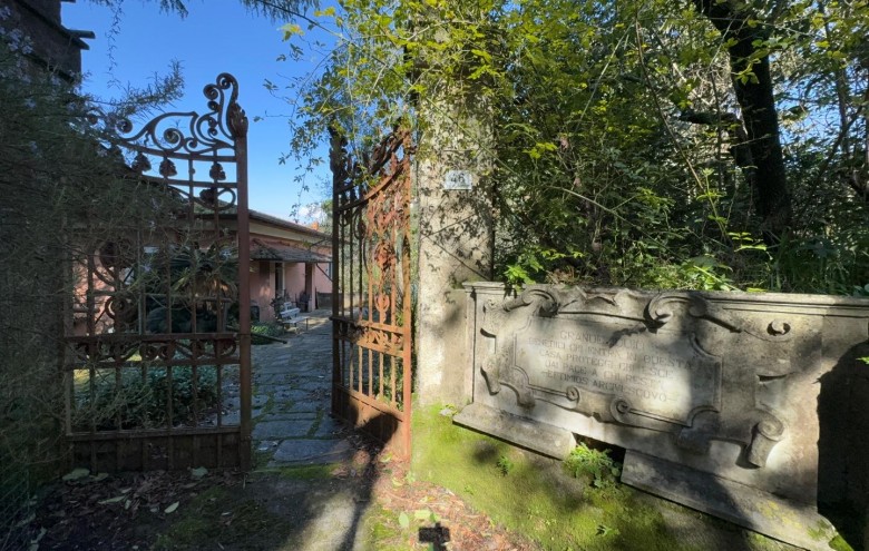 Villa singola in vendita a Massa