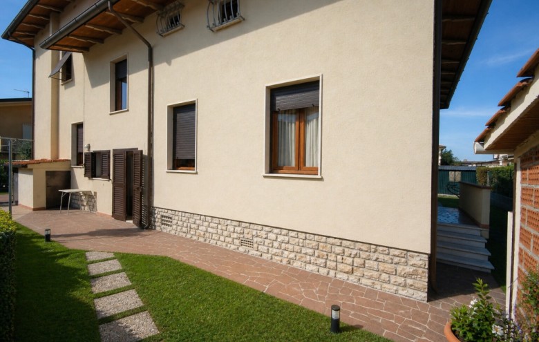 Villa singola in vendita a Pietrasanta