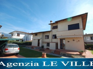 Villa singola in vendita a Marina di Pietrasanta