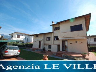 Villa singola in vendita a Marina di Pietrasanta