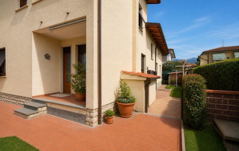 Villa singola in vendita a Pietrasanta