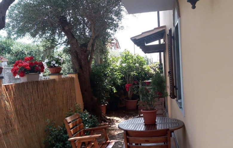 Bifamiliare in vendita a Montignoso