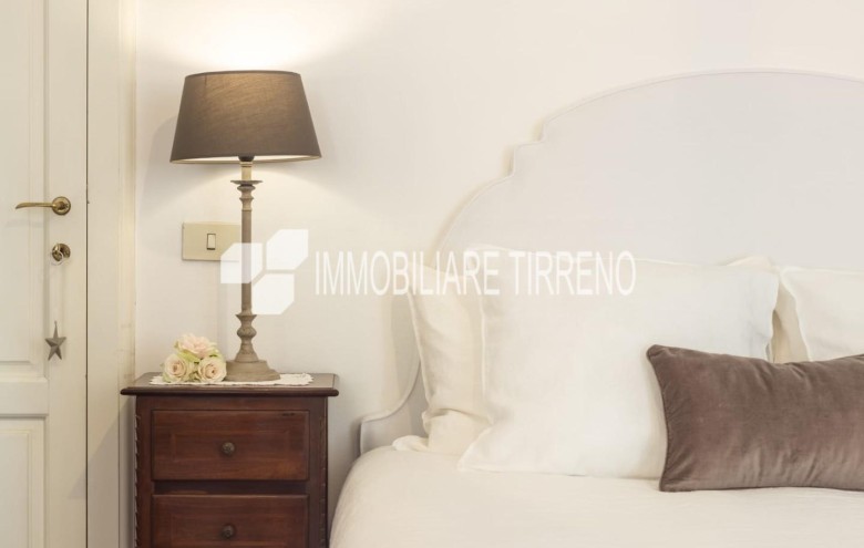 Porzione di casa in vendita a Massa