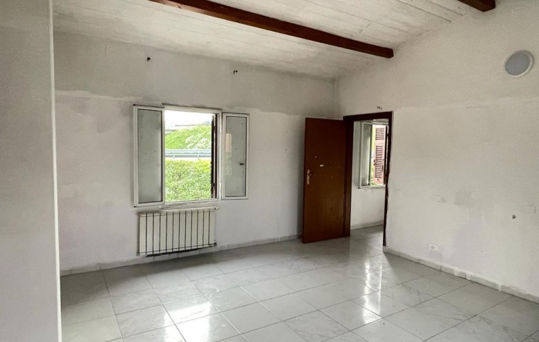 Casa semi indipendente in vendita a Carrara