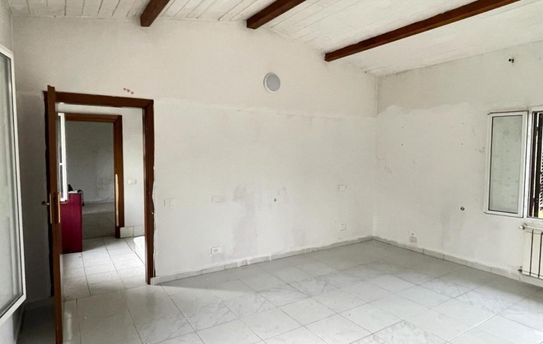 Casa semi indipendente in vendita a Carrara