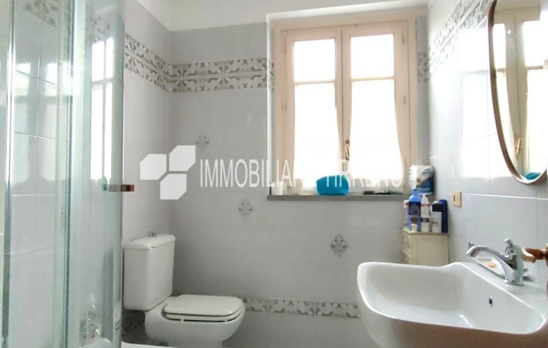 Appartamento in vendita a Massa