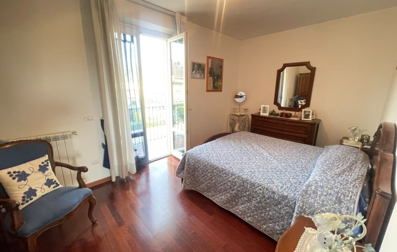 Bifamiliare in vendita a Camaiore