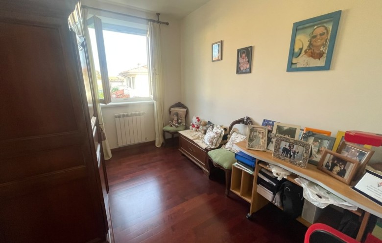 Bifamiliare in vendita a Camaiore