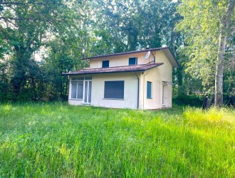 Villa singola in vendita a Poveromo