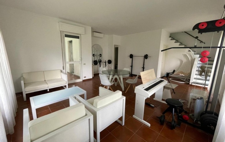 Villa singola in vendita a Massa