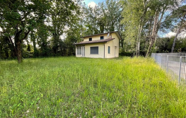 Villa singola in vendita a Massa