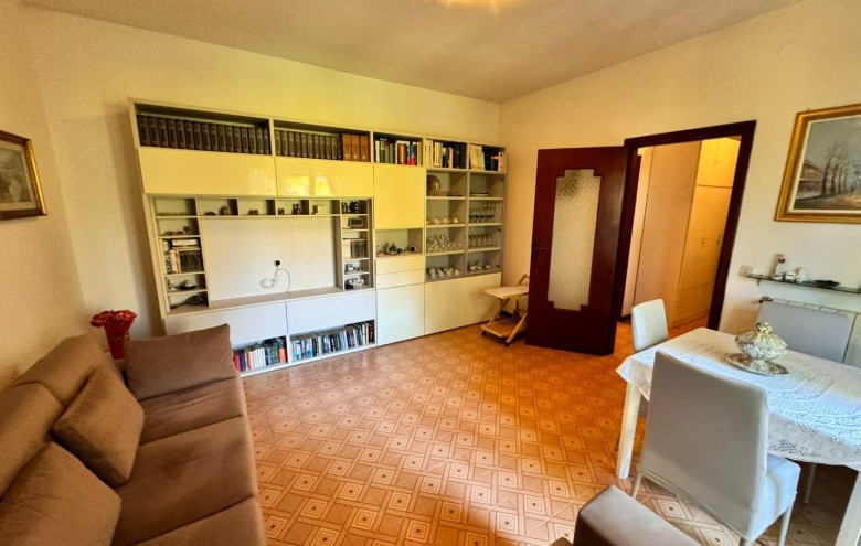 Appartamento in vendita a Massa