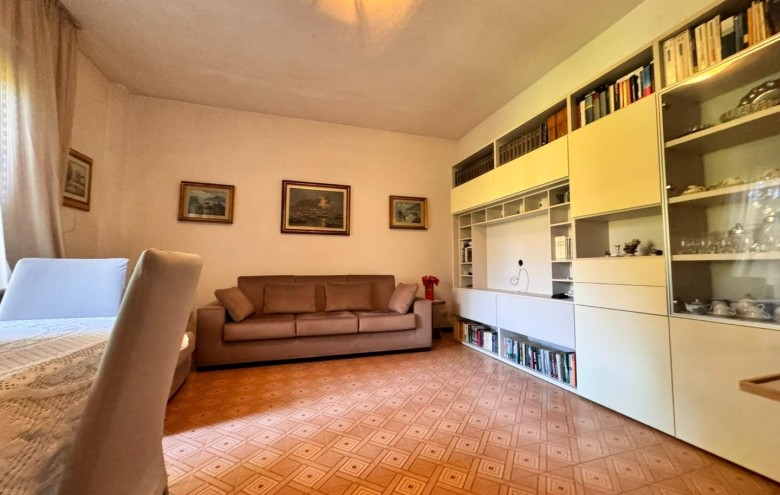 Appartamento in vendita a Massa
