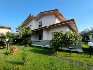 Villa singola in vendita a Ronchi