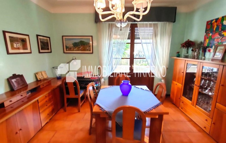 Villa singola in vendita a Massa