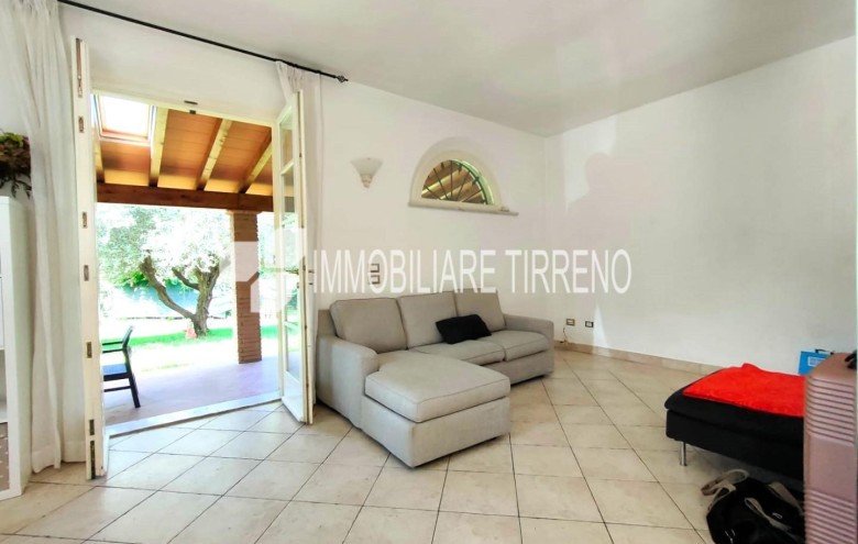 Villa singola in vendita a Massa