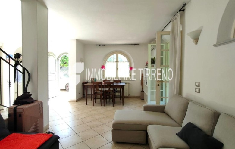 Villa singola in vendita a Massa