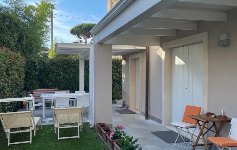 Villa singola in vendita a Montignoso