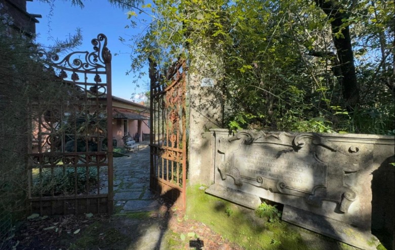 Villa singola in vendita a Massa