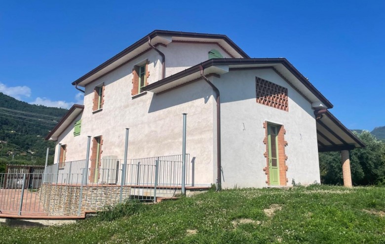 Villa singola in vendita a Pietrasanta