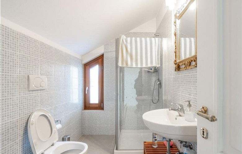 Villa singola in vendita a Montignoso