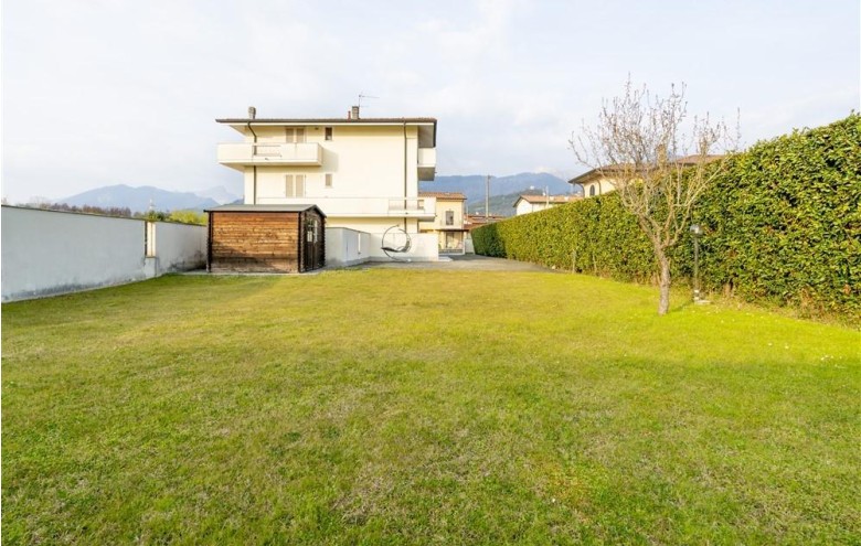 Villa singola in vendita a Montignoso