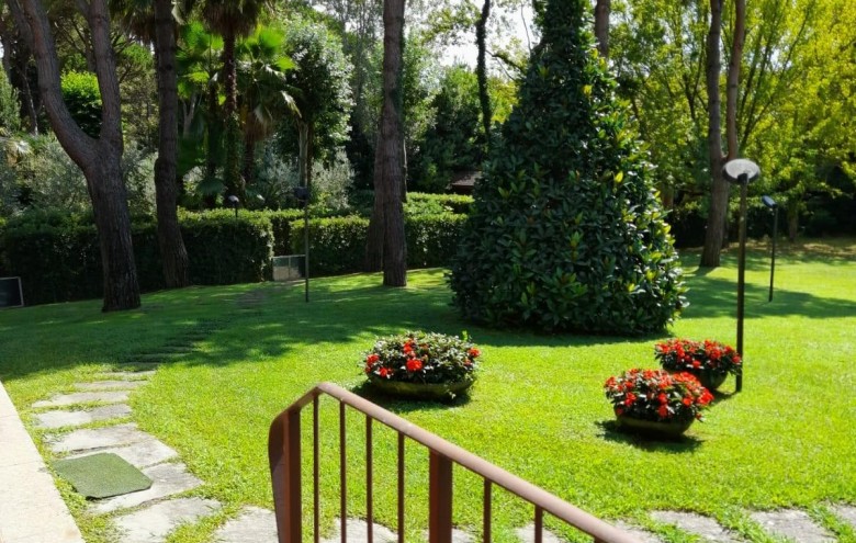 Villa singola in vendita a Massa