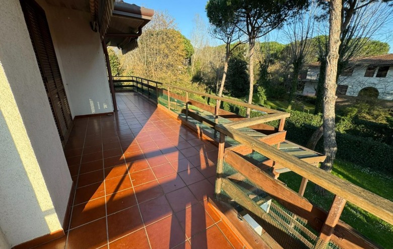 Villa singola in vendita a Massa