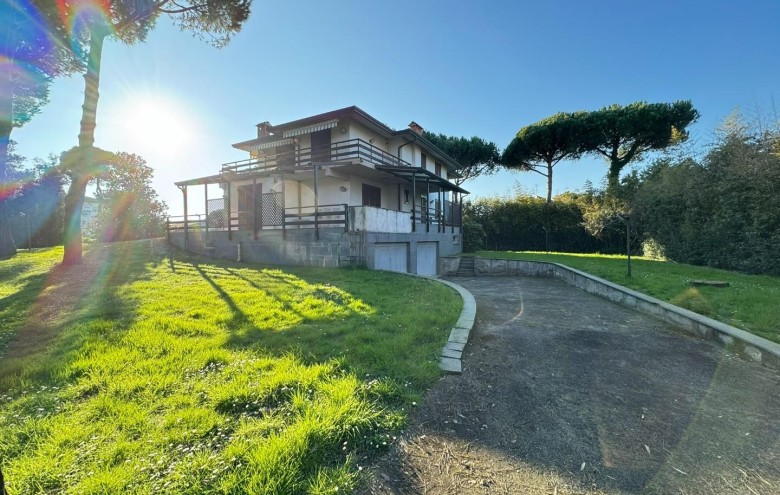 Villa singola in vendita a Massa