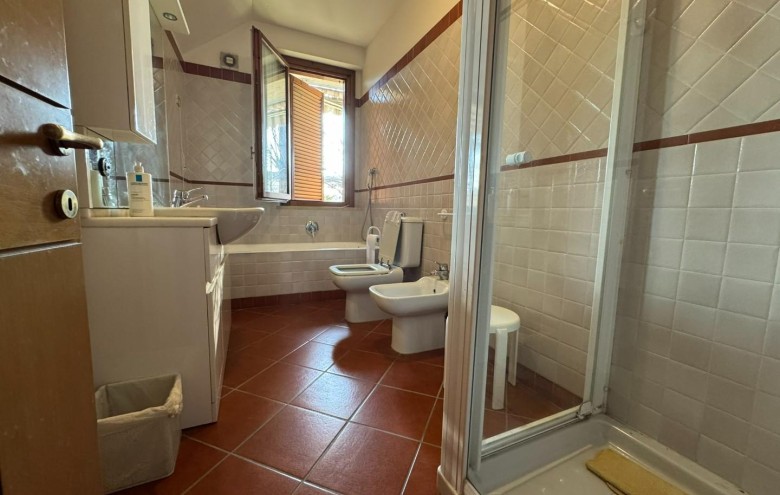 Villa singola in vendita a Massa