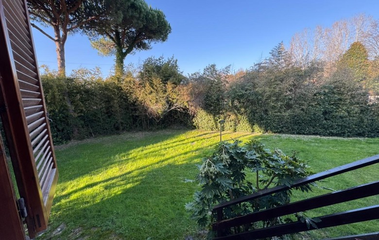 Villa singola in vendita a Massa