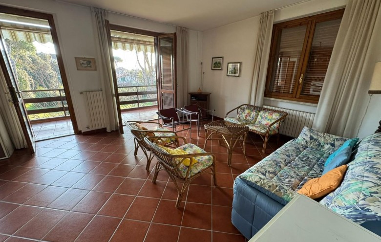 Villa singola in vendita a Massa