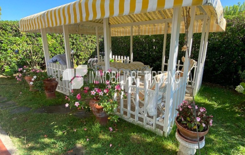 Appartamento in vendita a Massa