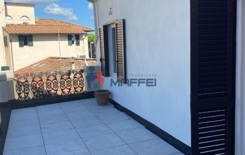 Appartamento in vendita a Viareggio