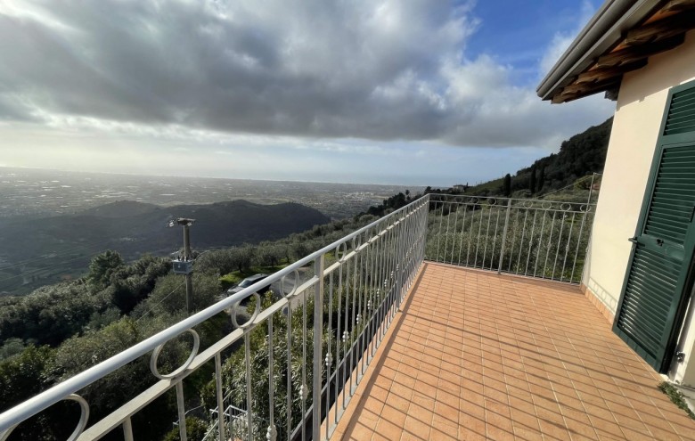 Villa singola in vendita a Pietrasanta